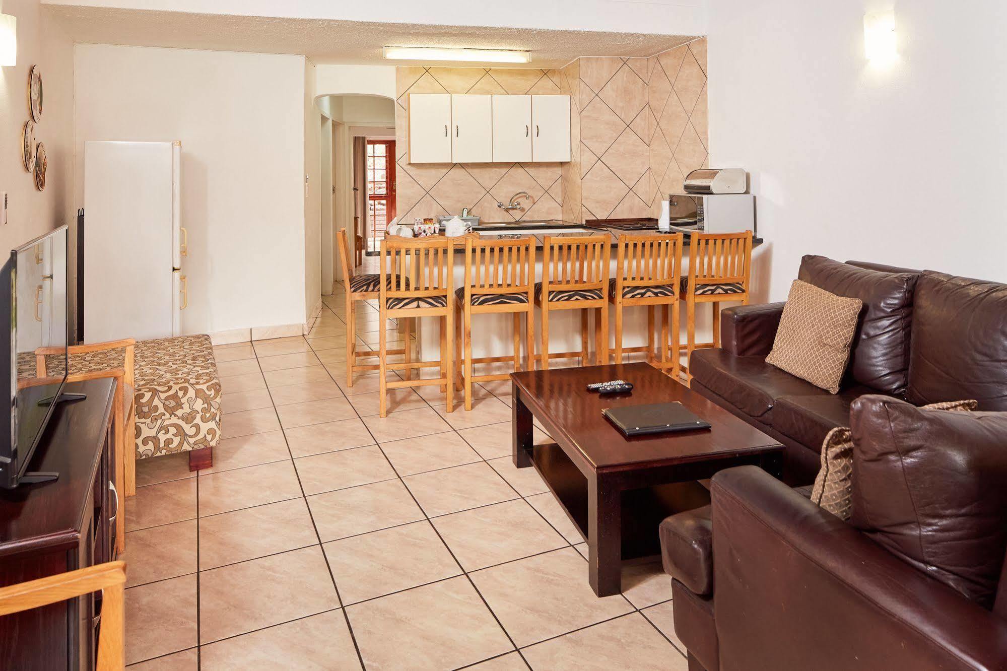 First Group Gethlane Lodge Burgersfort Extérieur photo