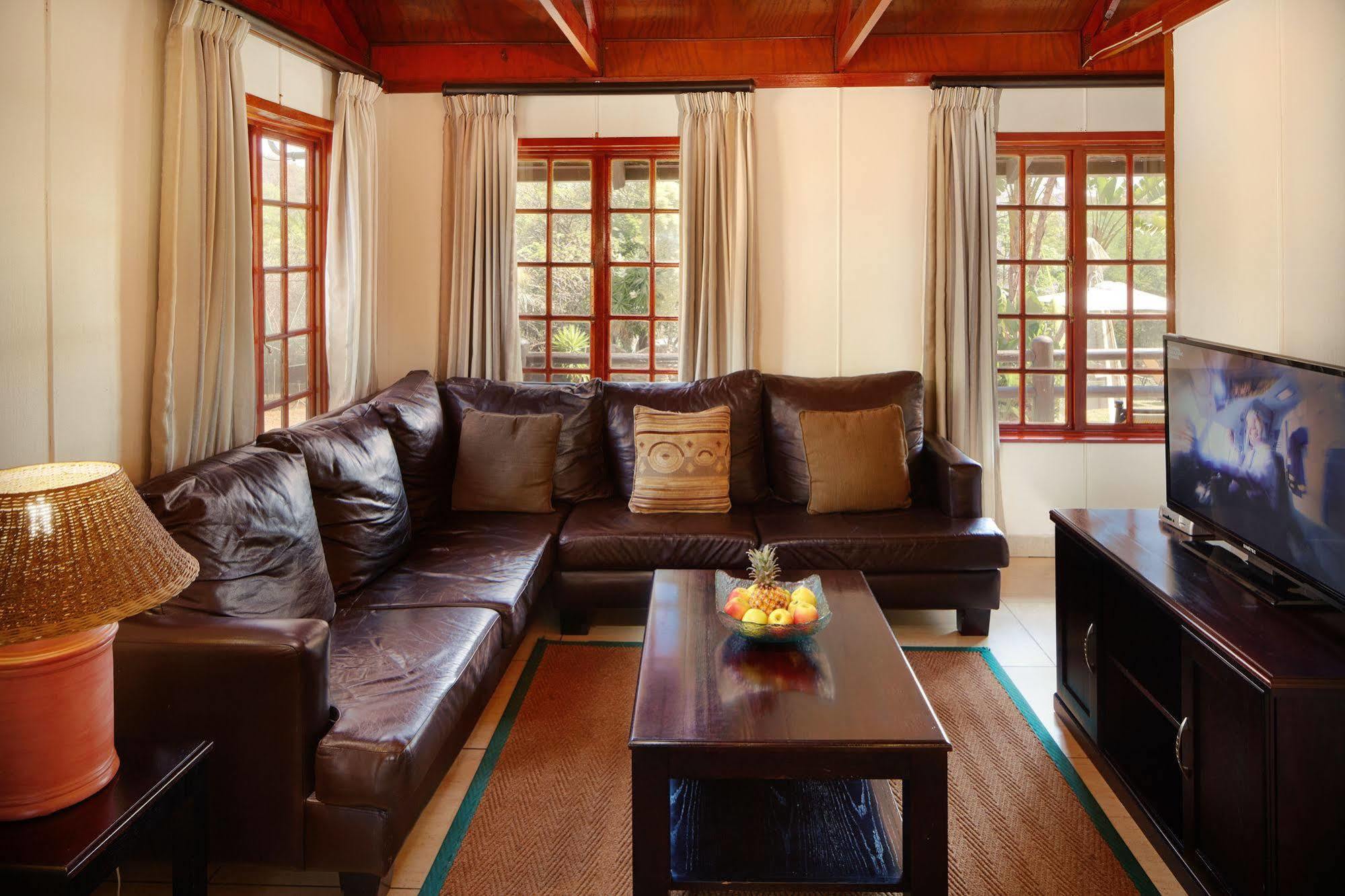 First Group Gethlane Lodge Burgersfort Extérieur photo